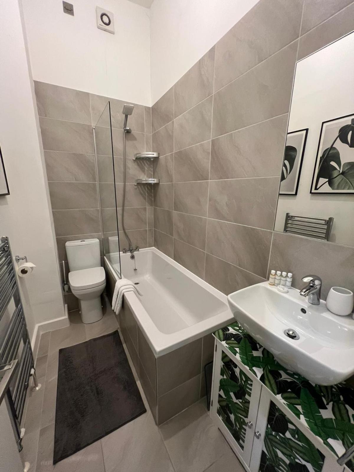 Spacious Modern 1-Bed Apartment Near Victoria Park London Exterior foto